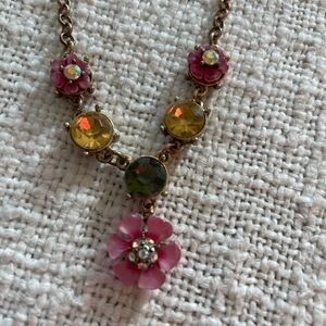 Betsey Johnson flower gold necklace 🌸